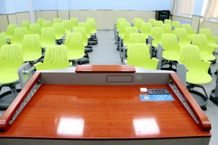 动起来的智慧教室 互动教学终端如何重塑课堂体验